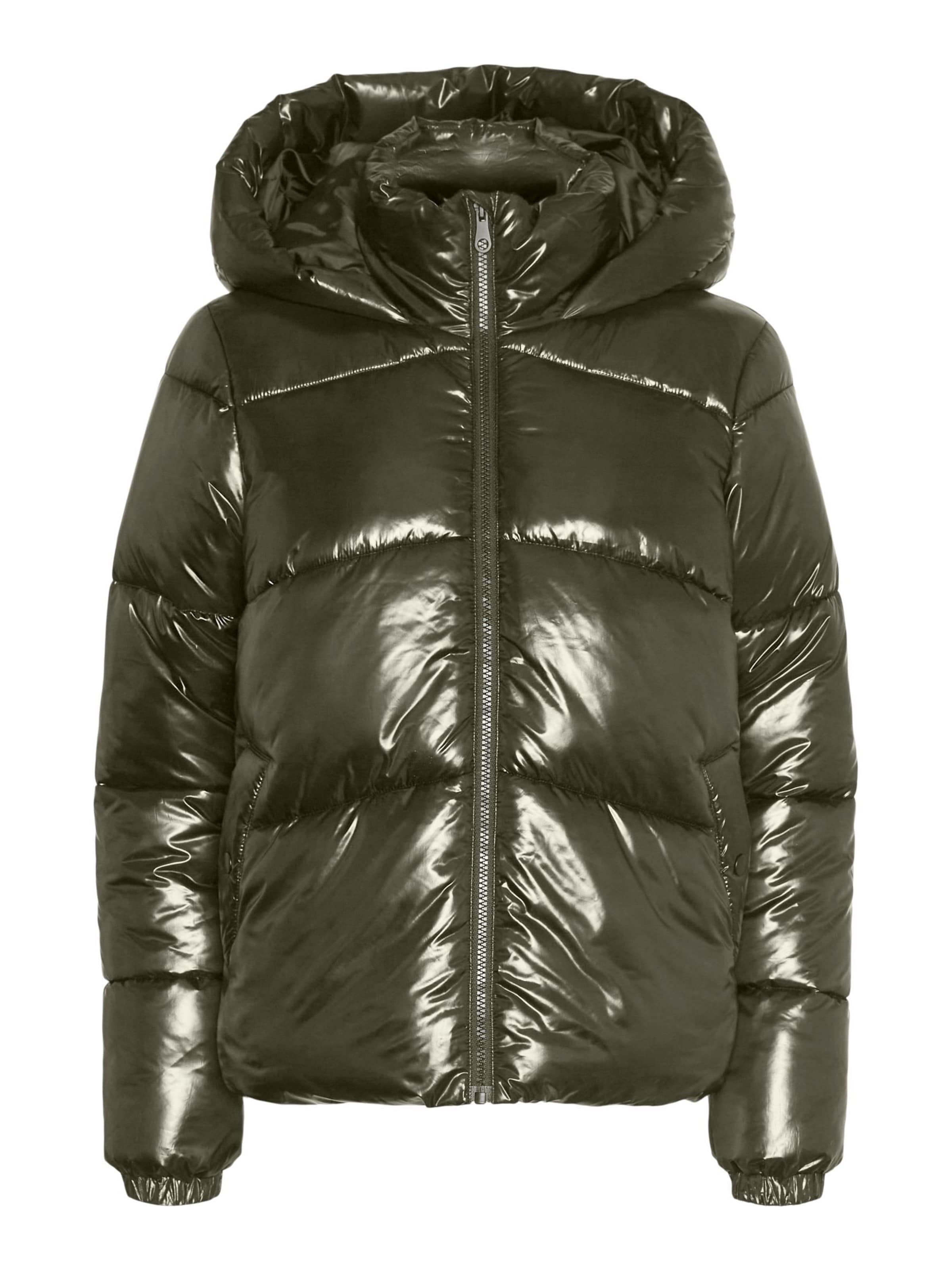 VERO MODA Winter jacket 'VMUppsashiny' in Green: front