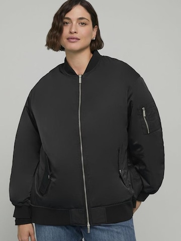 Fiorella Rubino Winterjacke‌‌‌ in Schwarz: Vorderseite