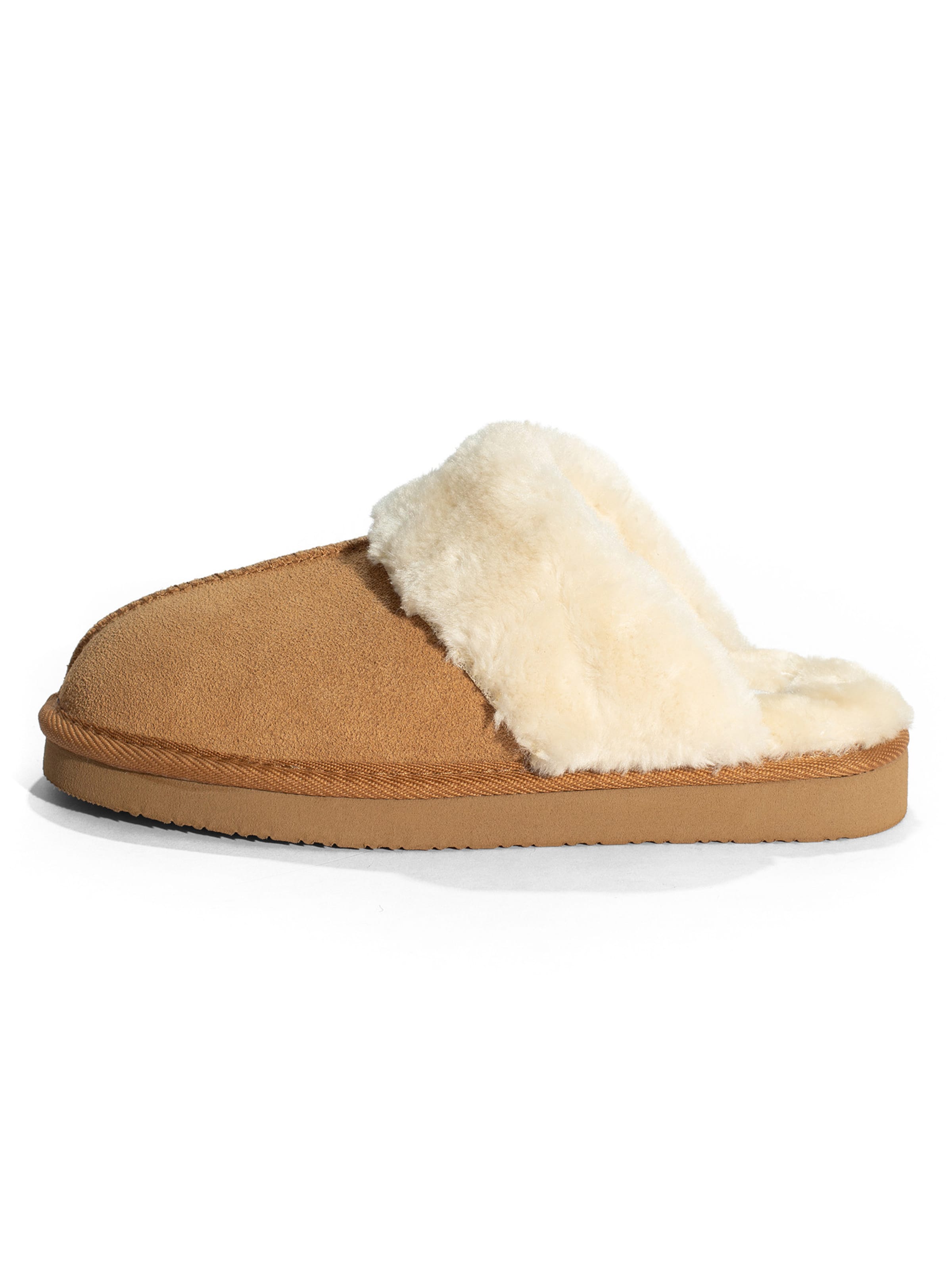 Minnetonka Instappers 'Chesney' in Bruin: voorkant