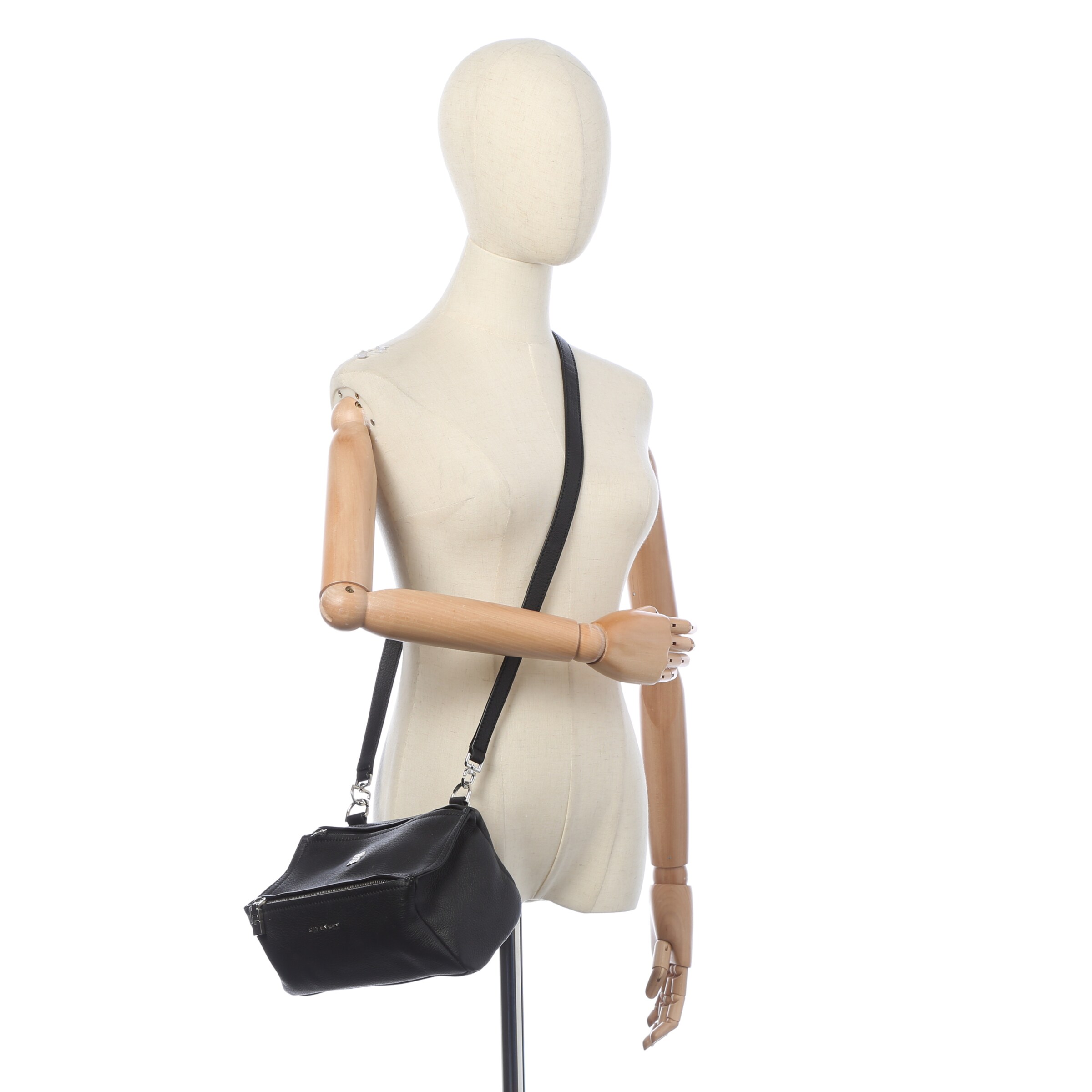 Givenchy Bag in One size in Black