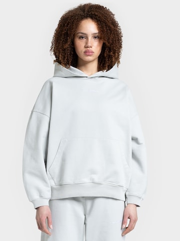 21BLESSINGS Sweatshirt 'PLAINZ' in Grey