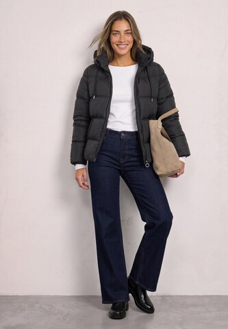 STREET ONE Pufferjacke mit Kapuze in Schwarz: Vorderseite