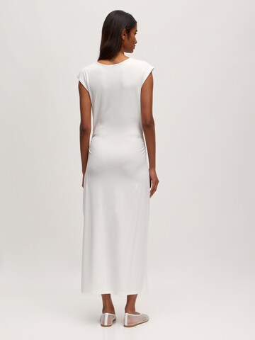 Robe d’été 'Wiara' EDITED en blanc