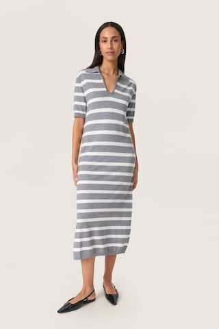 SOAKED IN LUXURY Kleid 'SLSpina' in Grau: Vorderseite