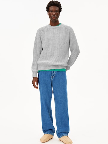 Pull-over ARMEDANGELS en gris