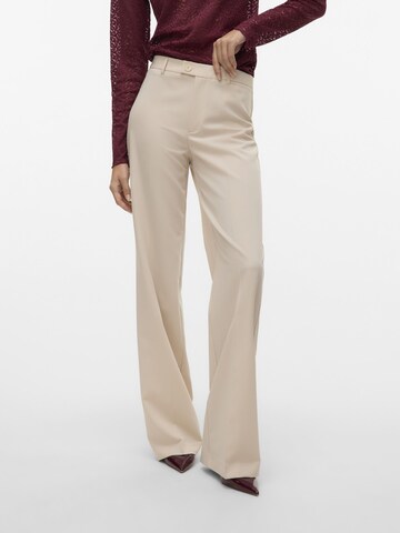 VERO MODA regular Bukser med lægfolder 'VMTexas' i beige: forside