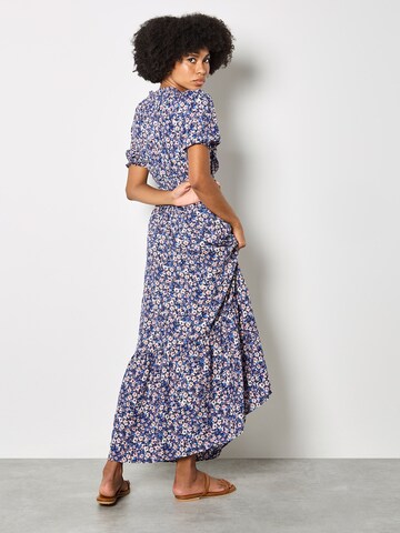Apricot Ditsy Floral Tiered Maxi Dress ' ' in Blau