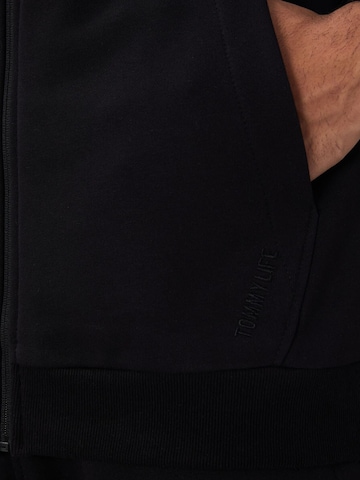 Tommy Life Sweat suit 'Aktive Sets' in Black