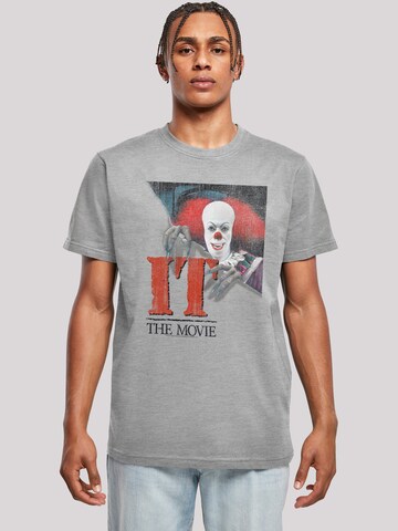 F4NT4STIC Shirt 'IT Distressed Poster' in Grijs: voorkant