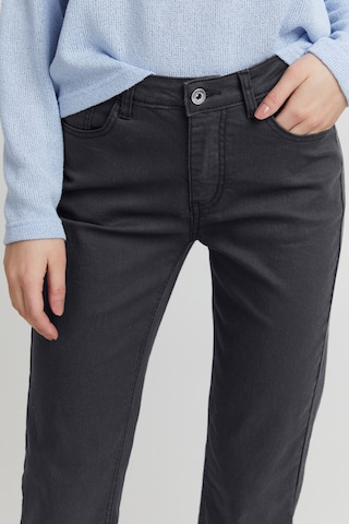 Oxmo Slim fit Pants in Black