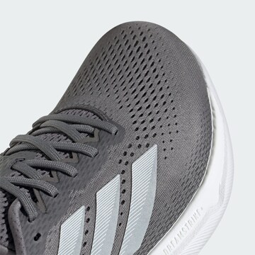ADIDAS PERFORMANCE Laufschuh 'Supernova Stride 2' in Grau