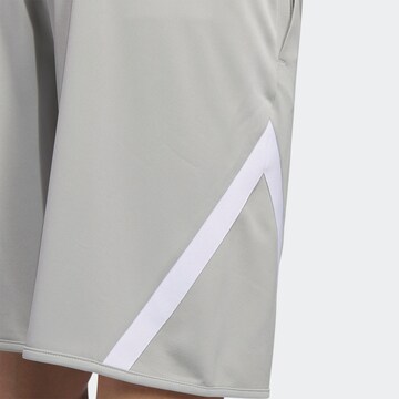 ADIDAS PERFORMANCE Loosefit Sportbroek in Grijs