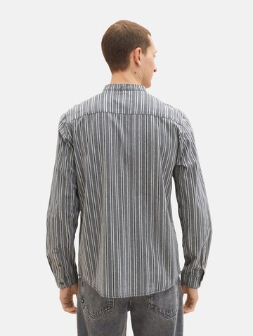 Coupe regular Chemise TOM TAILOR en gris