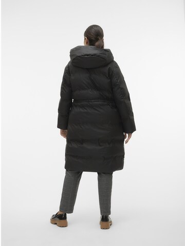 Vero Moda Curve Winter Coat 'NOE' in Black