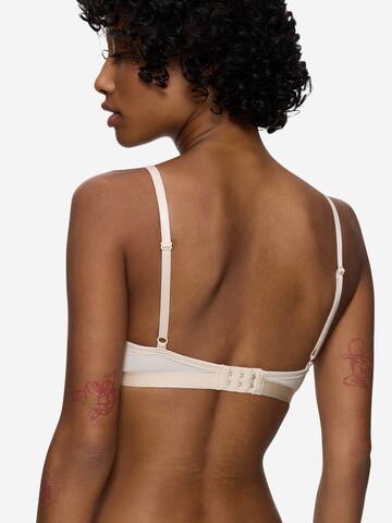 TRIUMPH T-shirt Bra 'Aura Spotlight' in White