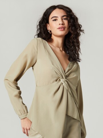 Guido Maria Kretschmer Women Blus 'Blakely' i beige