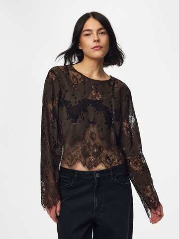 PIECES - Blusa 'PCNorinne' en marrón: frente