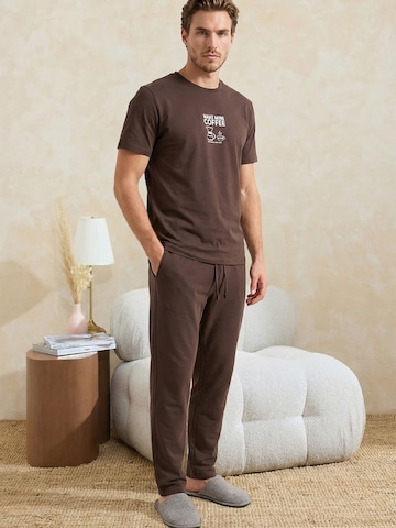 Trendyol Pajamas long in Brown