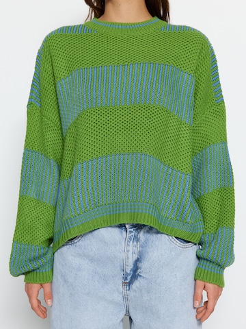 Pull-over Trendyol en vert