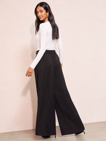 Friends Like These Bő szár Élére vasalt nadrágok - fekete