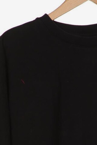 NIKE Sweater & Cardigan in L in Black