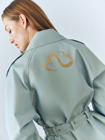 MB by Marta Buzolic Between-Season Jacket in Green