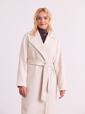 Manteau mi-saison 'Livia' ABOUT YOU x Iconic by Tatiana Kucharova en beige : devant