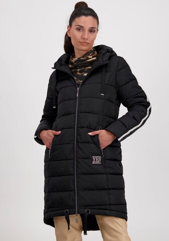 monari Winter Coat in Black: front