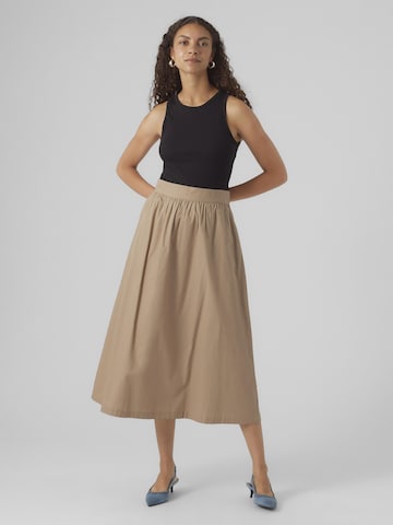 VERO MODA - Falda en marrón