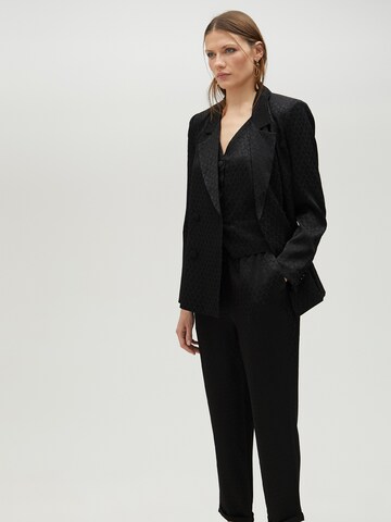 Lola Casademunt - regular Pantalón chino en negro