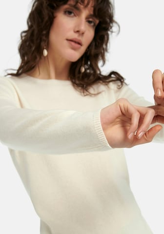 include Pullover in Weiß