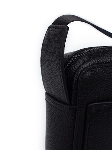 CYCAS D'OR - Bolso de hombro 'BELLARO FINGERPRINT RECOGNITION' en negro