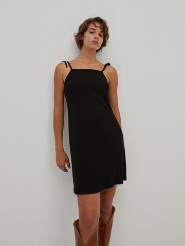 EDITED - Vestido 'Hallie' em preto: frente