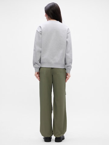 Calvin Klein Jeans Sweatshirt in Grau