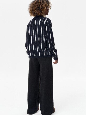 Blue Shadow Sweater in Black