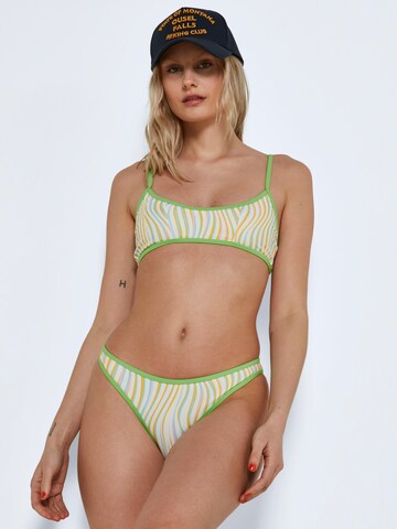 Bustier Hauts de bikini 'ZEST' Noisy may en mélange de couleurs