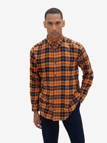 Coupe regular Chemise TOM TAILOR en orange : devant