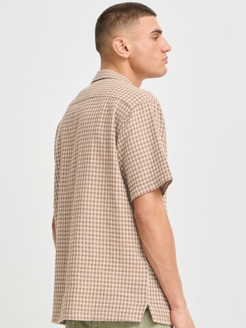 !Solid - Ajuste confortable Camisa ' SDORLANDO ' en marrón