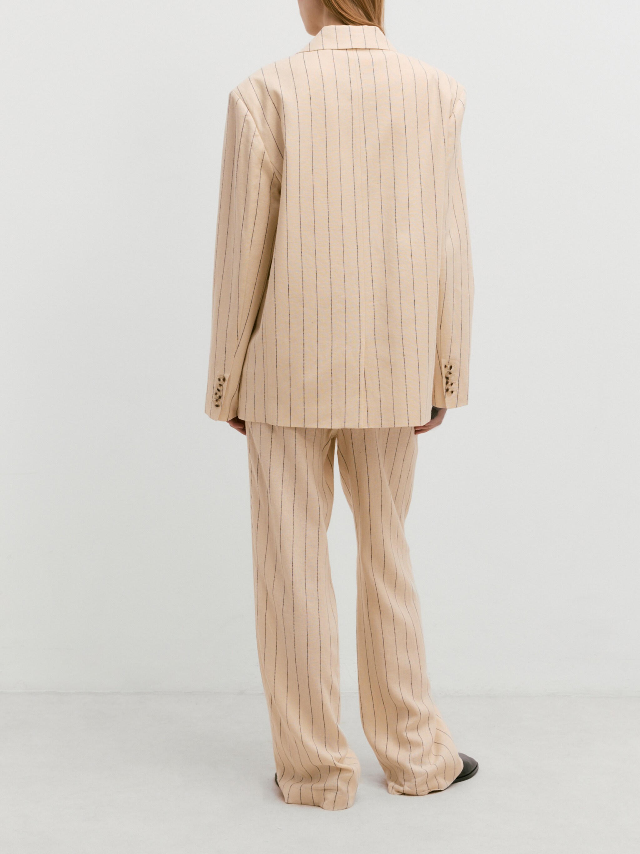 EDITED Producten Blazers 'Swintha' Beige