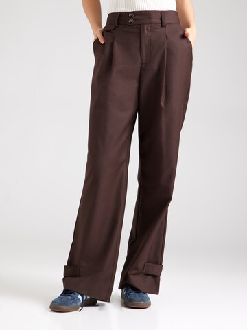 Wide leg Pantaloni con pieghe 'Joann' di Noella in marrone: frontale