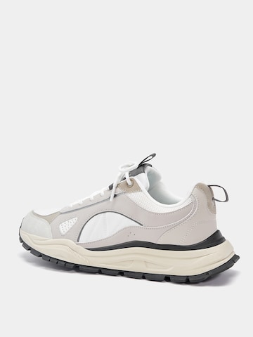 Pull&Bear Platform trainers in White