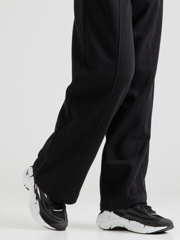 GAP Loosefit Hose in Schwarz