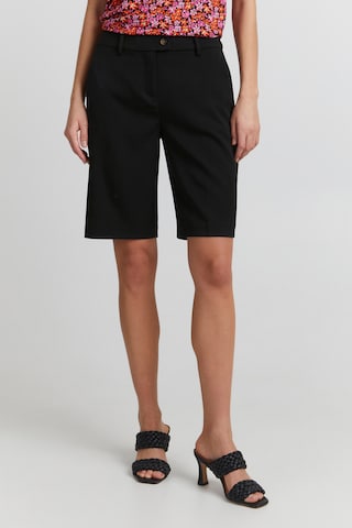 Fransa Slim fit Pleated Pants in Black: front