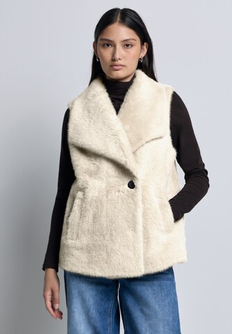 Street One Studio Vest in Beige: front