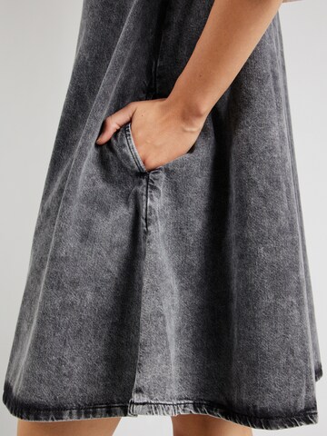 Robe 'Malo' My Essential Wardrobe en gris