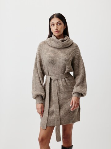 LeGer by Lena Gercke Πλεκτό φόρεμα 'Colleen' σε καφέ: μπροστά