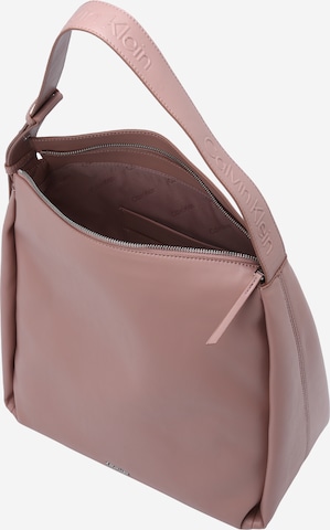 Calvin Klein Schultertasche 'Gracie' in Lila