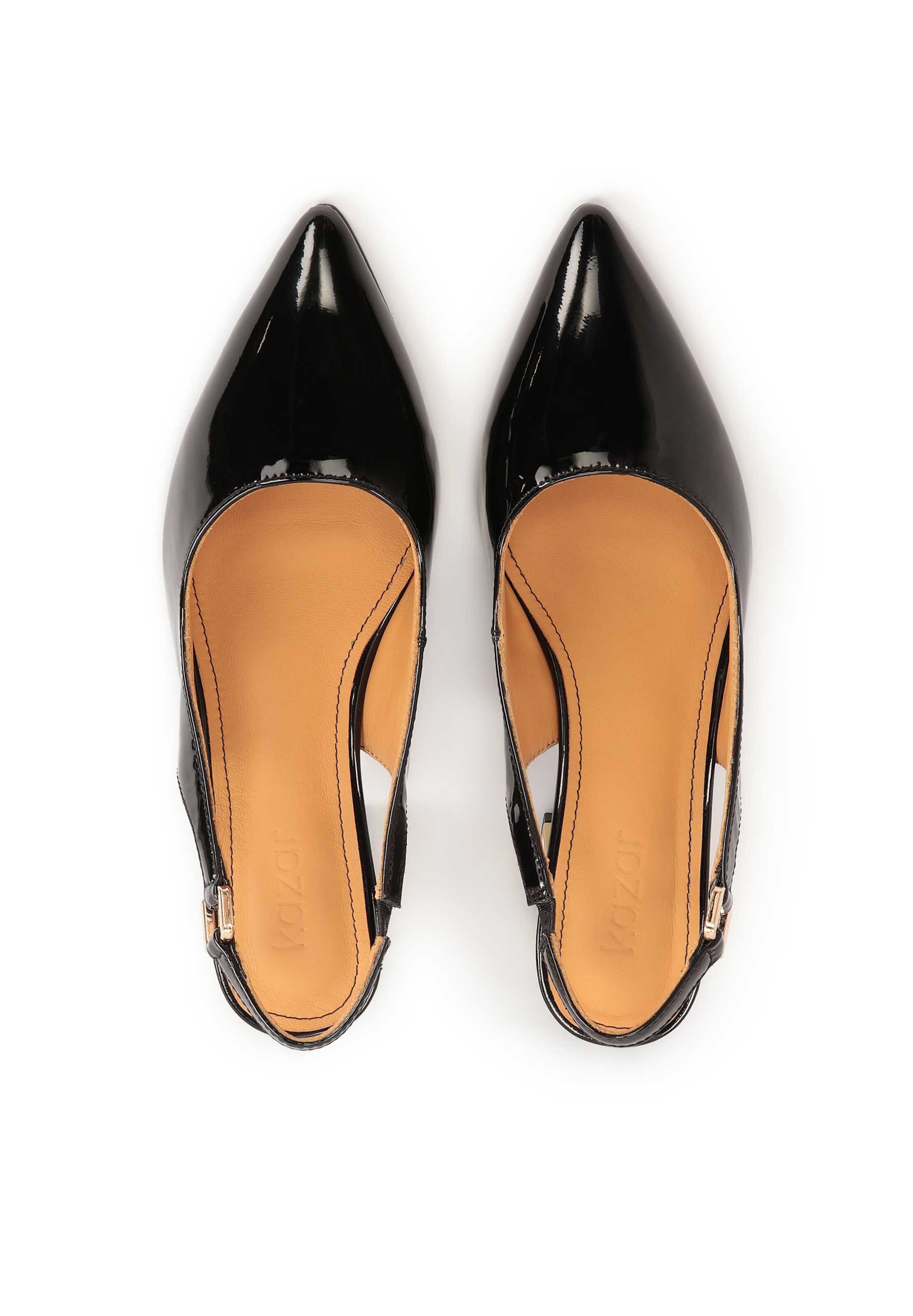 Décolleté sling di Kazar in nero: frontale