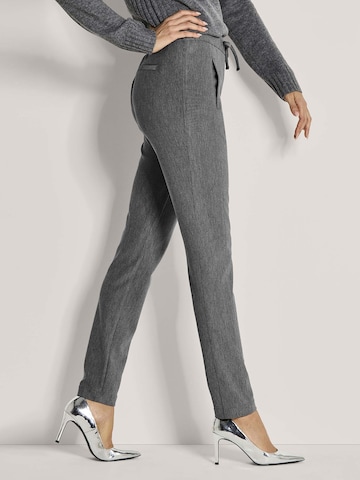 Effilé Pantalon MADELEINE en gris