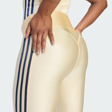 Bootcut Pantaloni sportivi 'Superstar' di ADIDAS PERFORMANCE in giallo